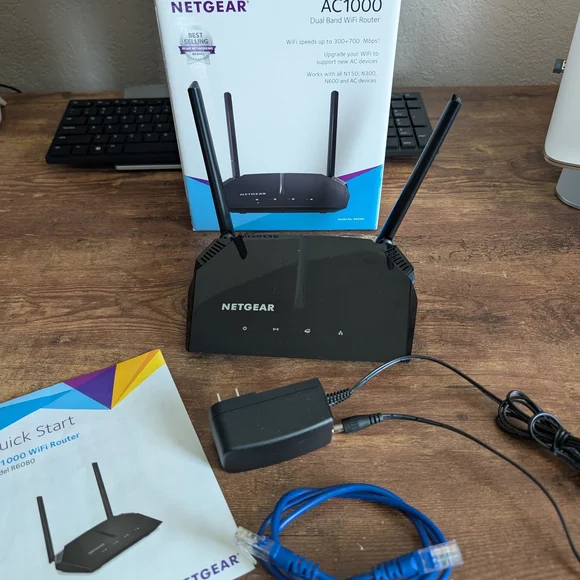 NETGEAR Black Wireless Router - Picture 4 of 7